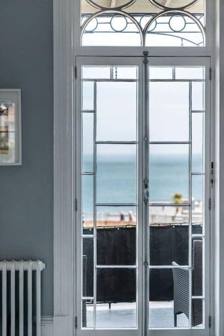 The Wellington: Two Bedroom Apartment With Balcony And Sea Views Ramsgate Exterior photo